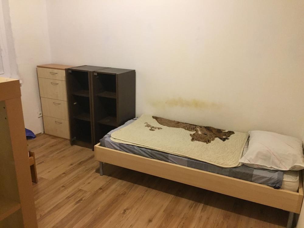Circle Apartments Ipelska Bratislava Esterno foto